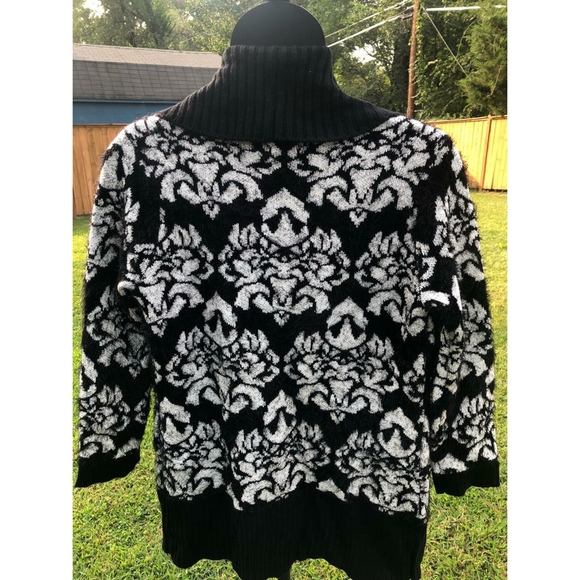 Black Rivet Sweater - Picture 2 of 2